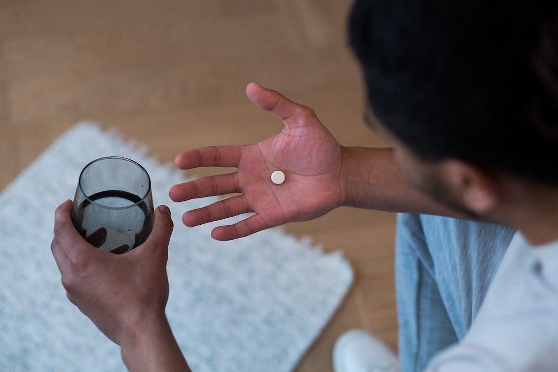 Including vitamins for anxiety as a part of your daily regimen can prove advantageous for those who undergo anxiety(Ron Lach/ Pexels)